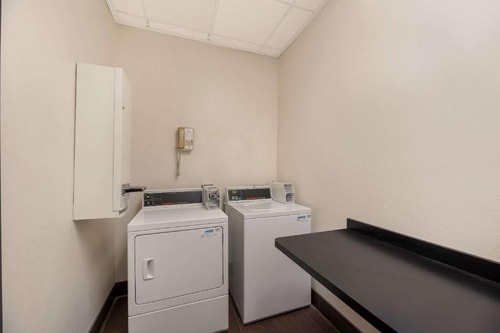 Standard King Room Near TemperPack LAS 7 Luxury Bookings
