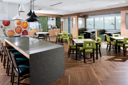 Guest Room Near Texaco LAS 8 Luxury Bookings