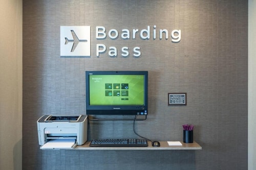 Queen Studio Near National Car Rental LAS 7 Luxury Bookings