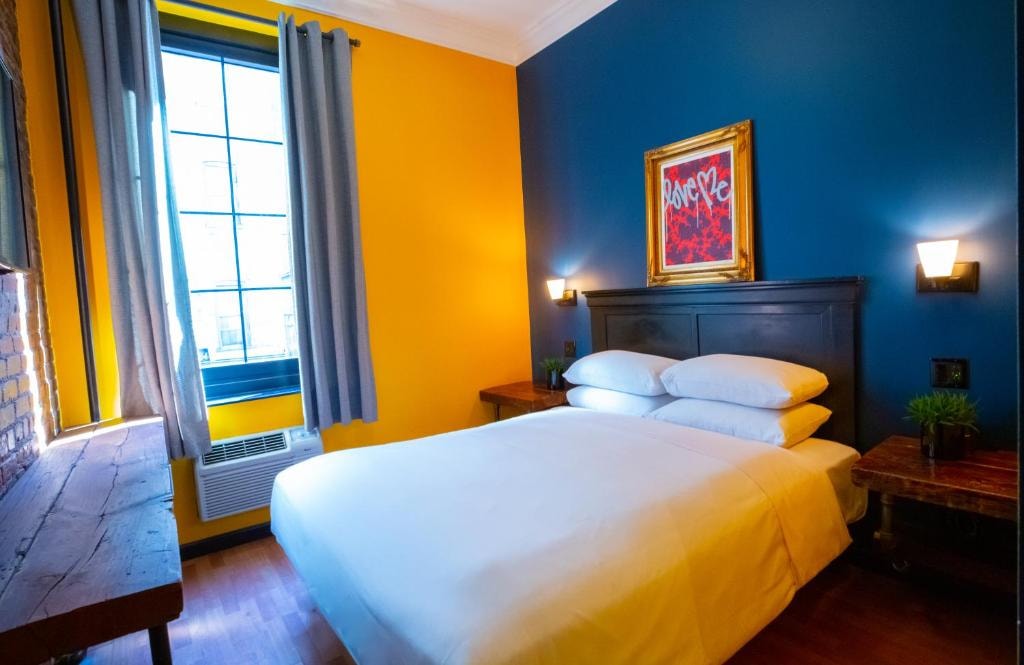 Standard Queen Room Near Thai Diner NYC Luxury Bookings