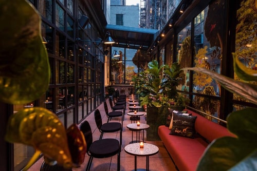 King Room Near Oscar Wilde NYC 11 Luxury Bookings