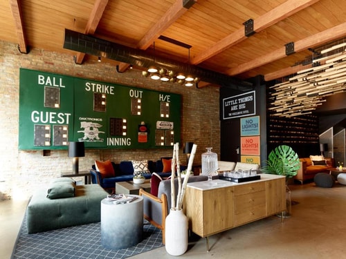 Deluxe King Room Near Nola Bar Kitchen CHI 7 Luxury Bookings