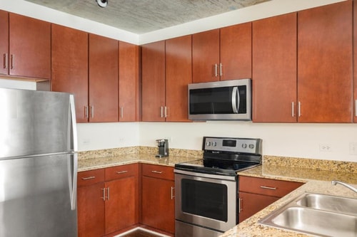 Studio Apartment Near IL Park CHI 2 Luxury Bookings