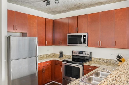 Studio Apartment Near IL Park CHI 3 Luxury Bookings