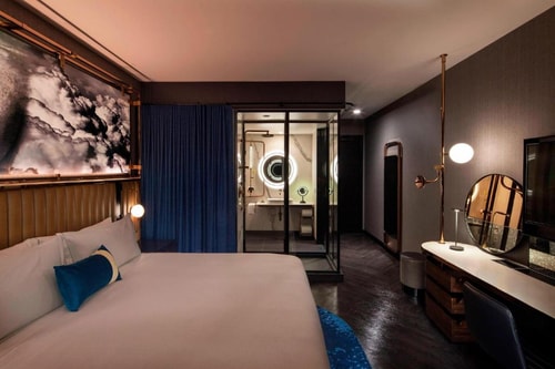 Queen Room Near Ron of Japan CHI 2 Luxury Bookings