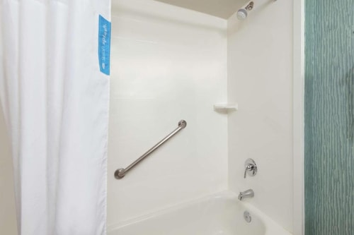 King Room Near Mass Virtual Inc ORL 3 Luxury Bookings