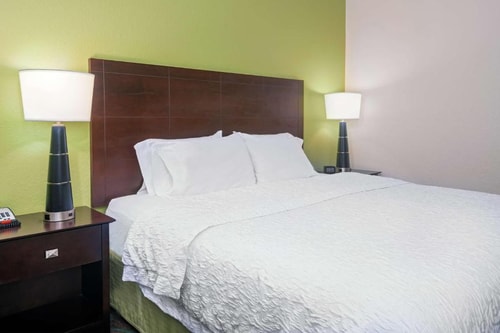 King Room Near Mass Virtual Inc ORL Luxury Bookings
