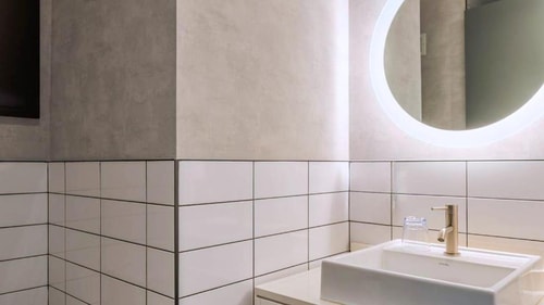 Queen Room Near Mercato NYC 5 Luxury Bookings