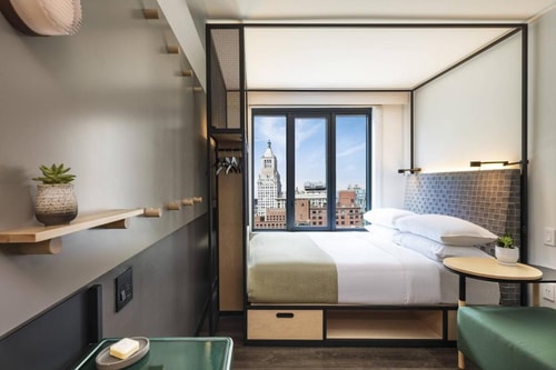 Guest Room 1, Queen Near Webster Hall NYC 2 Luxury Bookings