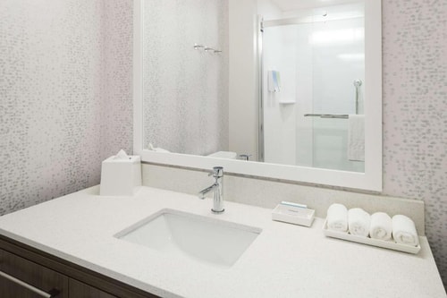 King Studio Suite Near Airport Lakes Park ORL 6 Luxury Bookings