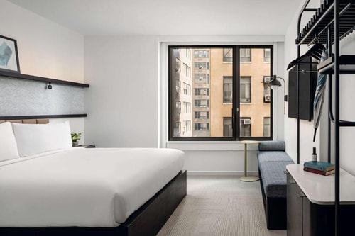 Accessible King Room Near Mercato NYC Luxury Bookings