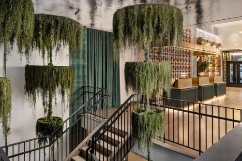 Accessible King Room Near Mercato NYC 9 Luxury Bookings