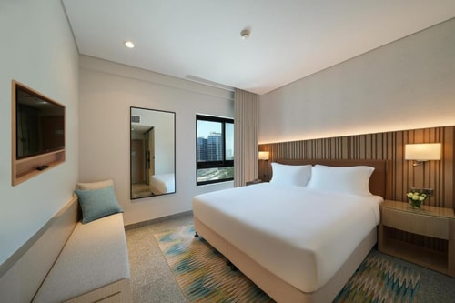King Room Near Al Jaddaf Dubai 2 Luxury Bookings
