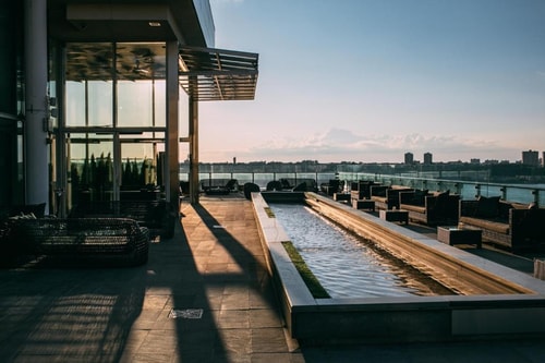 King Room Near Pier 88 NYC 10 Luxury Bookings