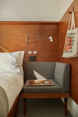Queen Room Near Oscar Wilde NYC 1 Luxury Bookings
