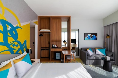 Standard Room Near Gold Souq Metro Station 2 1 Luxury Bookings