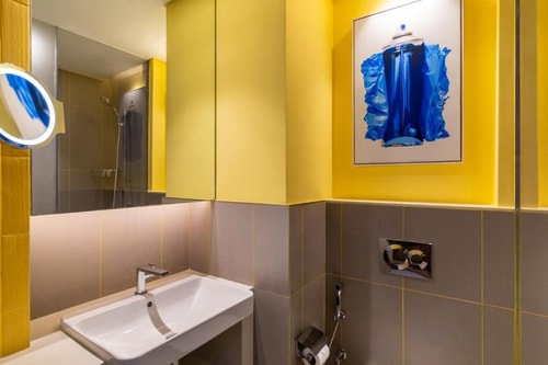 Standard Room Near Gold Souq Metro Station 2 3 Luxury Bookings