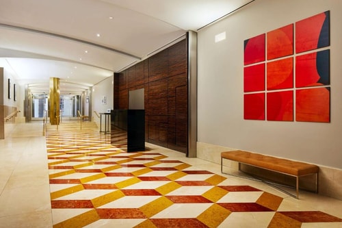 King Room Near AMC Empire 25 NYC 8 Luxury Bookings