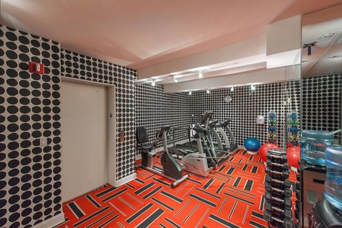 Superior Queen Room Near RPM Underground NYC 10 Luxury Bookings
