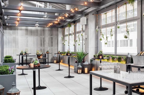 King Room Near Bar 54 NYC 12 Luxury Bookings