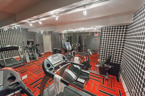 Superior Queen Room Near RPM Underground NYC 14 Luxury Bookings