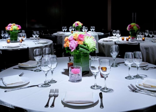 Queen Room Near El Coco NYC 4 Luxury Bookings