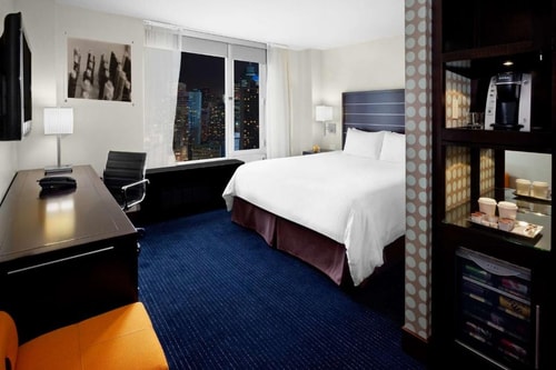 Queen Room Near El Coco NYC Luxury Bookings
