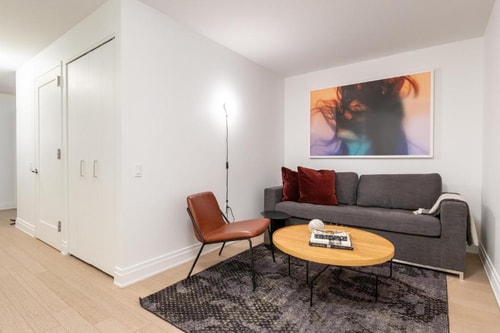 Studio Near Industry Kitchen NYC 10 Luxury Bookings