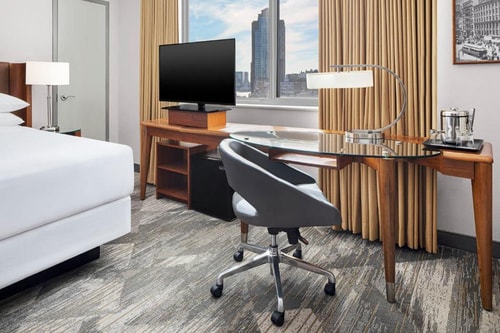 Standard King Room Near Bubby's NYC 9 Luxury Bookings