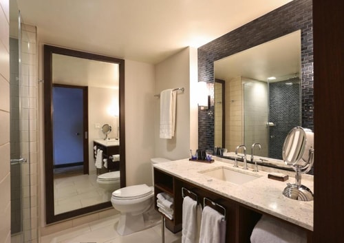 Classic King Room Near Big Apple Gift NYC 2 Luxury Bookings