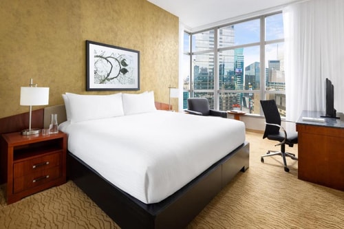 Standard Queen Room Near Bugis Street Resturnt NYC 4 Luxury Bookings