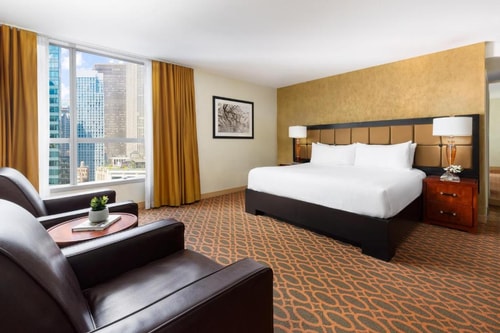 Standard Queen Room Near Bugis Street Resturnt NYC 6 Luxury Bookings