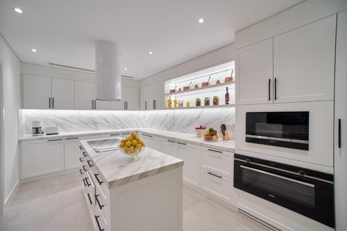 Two Bedroom Apartment Near fashion Club 30 Luxury Bookings