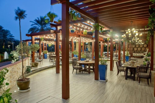 Three Bedroom Apartment Near fashion Club 28 Luxury Bookings