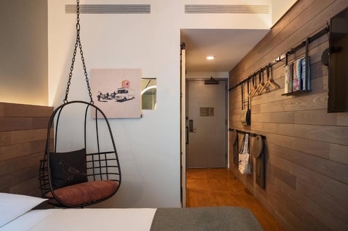 Queen Room Near Da Claudio NYC 2 Luxury Bookings