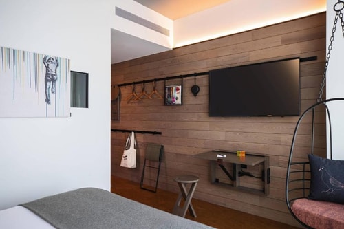 Queen Room Near Da Claudio NYC 3 Luxury Bookings