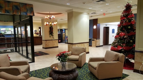 Standard Room Near Machine Gun America ORL 3 Luxury Bookings