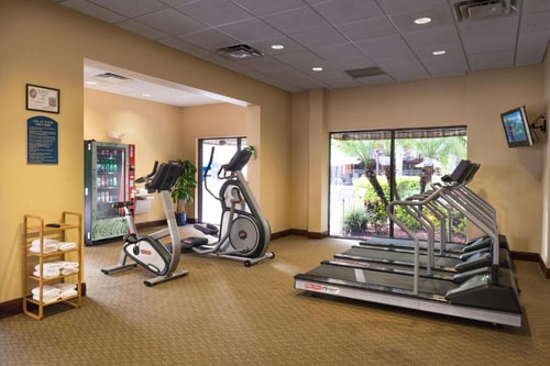 Standard Room Near Machine Gun America ORL 14 Luxury Bookings