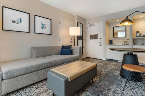 1 Bedroom Suite Near Harris Teeter Pharmacy WDC 3 Luxury Bookings