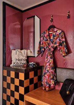 Deluxe King Near Neil Simon Theatre NYC 1 Luxury Bookings