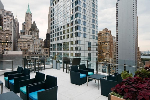 Standard Queen Room Near Liberty Park NYC 8 Luxury Bookings