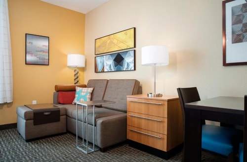 Queen Suite Near Target ORL 2 Luxury Bookings