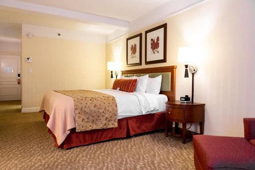 Deluxe Room Near Staples NYC 1 Luxury Bookings