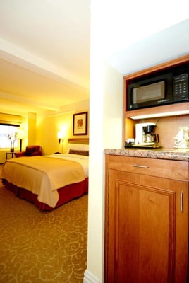 Deluxe Room Near Staples NYC 3 Luxury Bookings