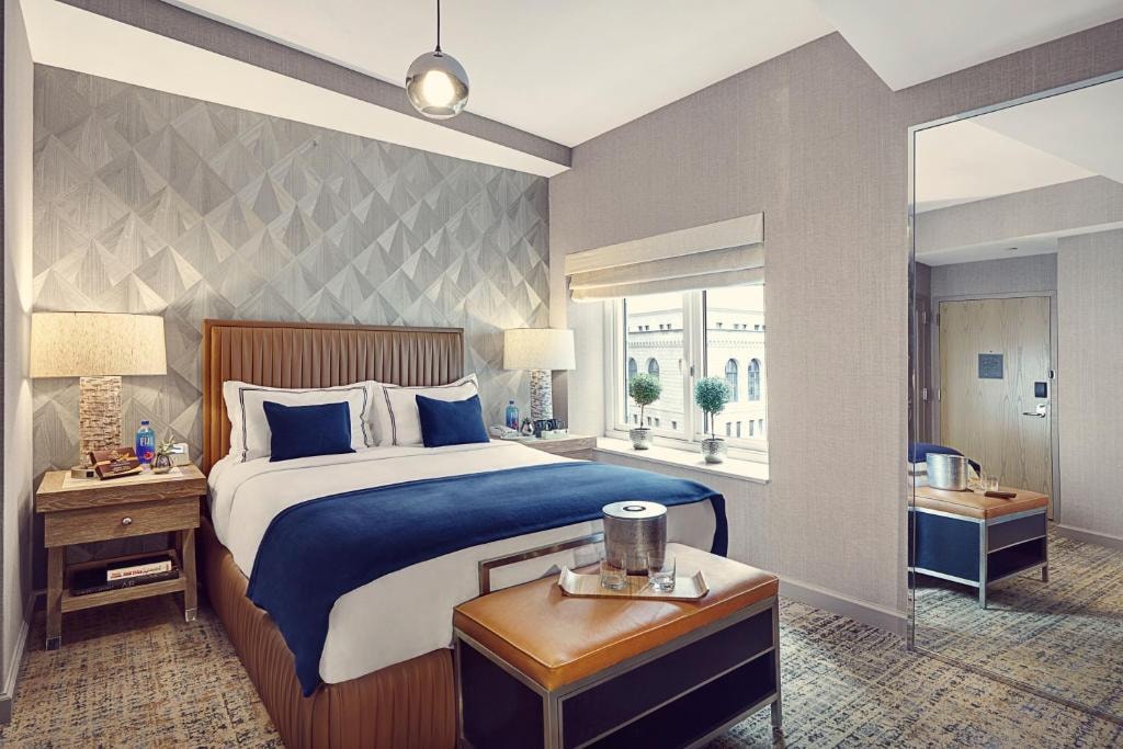 Deluxe Queen Room Near Optima Beauty Supply NYC Luxury Bookings