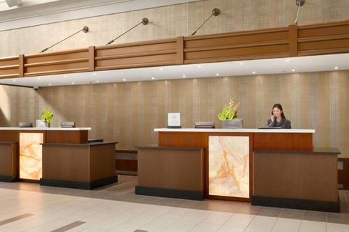 King Room Near Ballys Casino CHI 12 Luxury Bookings