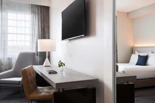 Deluxe Guest Room Near King Street Garden Park WDC 2 Luxury Bookings