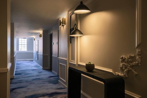 Deluxe Guest Room Near King Street Garden Park WDC 8 Luxury Bookings