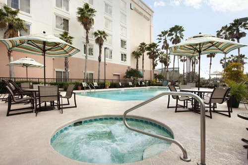 King Suite Near Florida Realtors ORL 13 Luxury Bookings