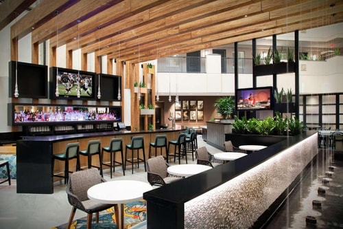 King Suite Near Florida Realtors ORL 7 Luxury Bookings